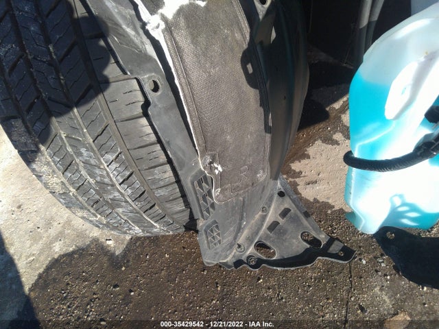 Honda CR-V LX 2018 2HKRW6H39JH212553 Image 4