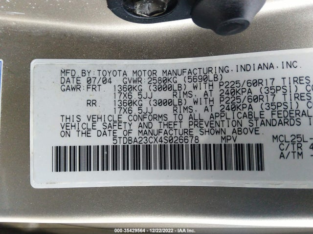 2004 TOYOTA SIENNA LE VIN: 5TDBA23CX4S026678