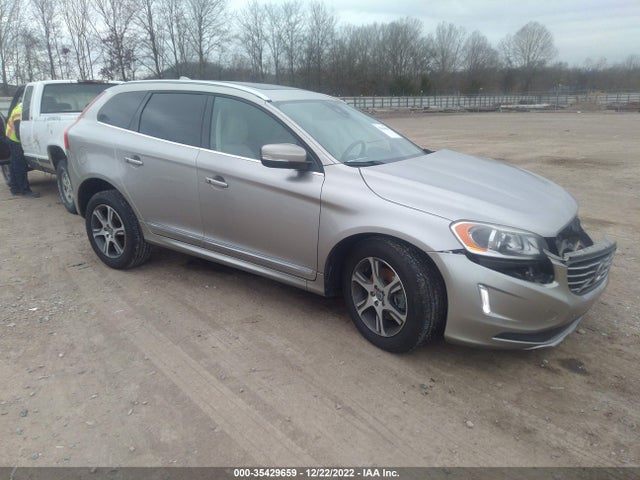 2015 Volvo XC60, VIN: YV4902RC6F2618403