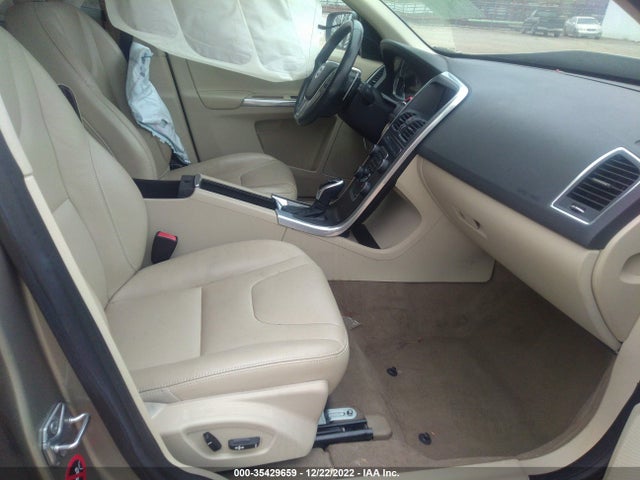 2015 Volvo XC60, VIN: YV4902RC6F2618403