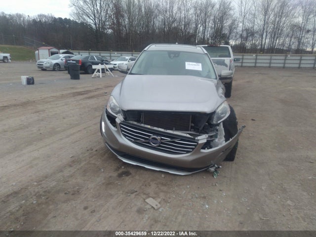 2015 Volvo XC60, VIN: YV4902RC6F2618403
