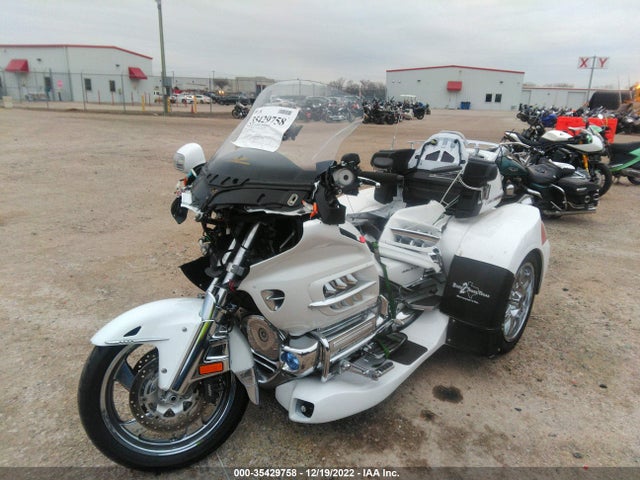 2006 HONDA GL1800 VIN: 1HFSC47L86A510824