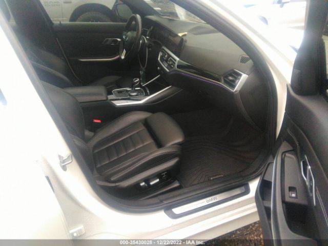 WBA5R1C56KAE82026 BMW 3 Series 330i