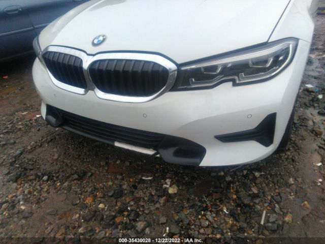 WBA5R1C56KAE82026 BMW 3 Series 330i