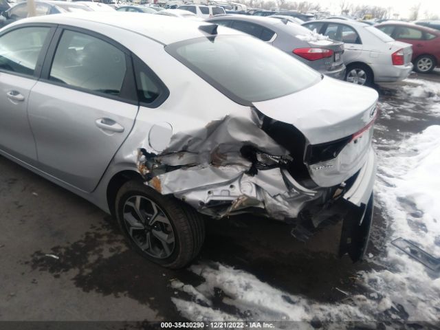 3KPF24AD6ME262793 KIA Forte Lxs