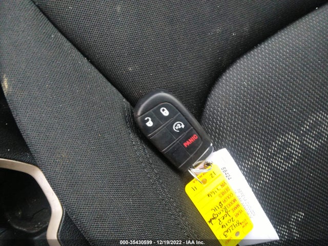 2016 Jeep Renegade, VIN: ZACCJBBT6GPC87166