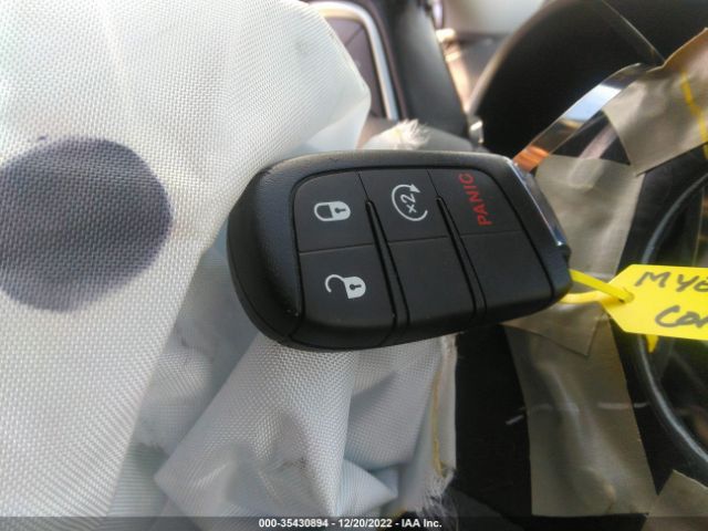 3C4NJDCB2JT372418 Jeep Compass Limited
