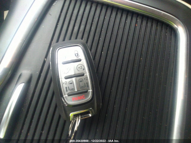 Chrysler Pacifica Touring L 2022 аукцион фото