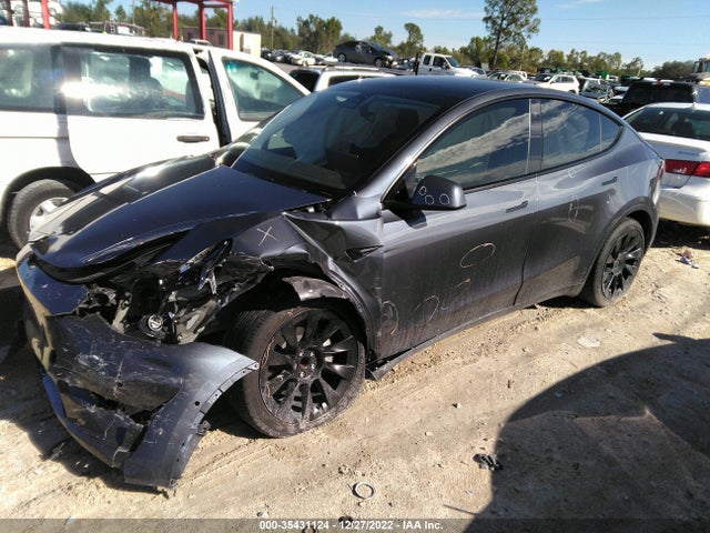 Tesla Model Y Standard Range 2021 5YJYGDEDXMF124382 Image 2