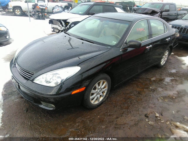 Lexus ES 300 2002 JTHBF30GX25023263 Image 2