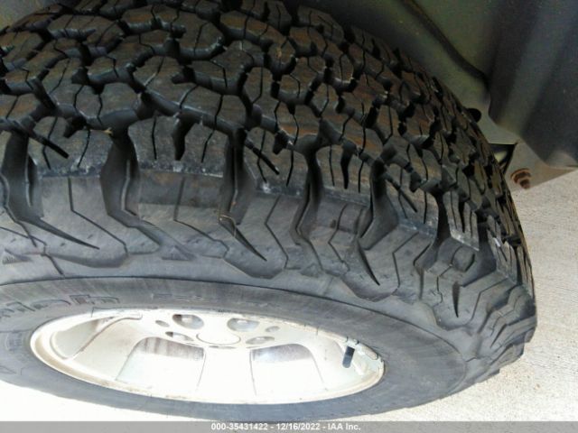 1J4FA59S92P776933 Jeep Wrangler Sahara
