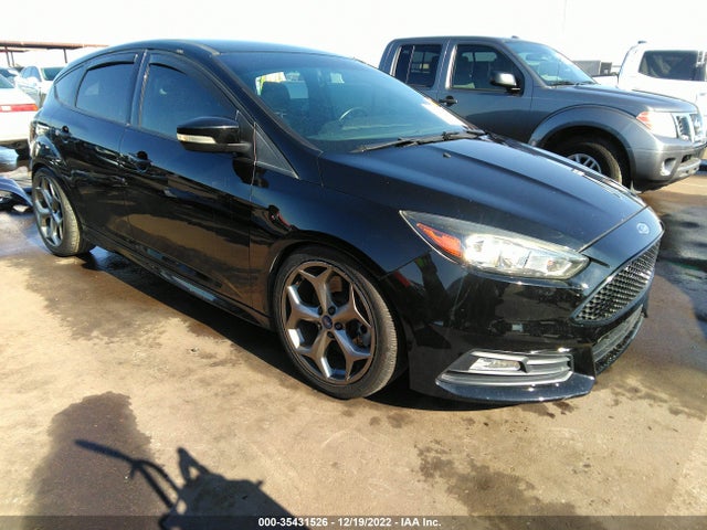 2017 Ford Focus, VIN: 1FADP3L98HL348976