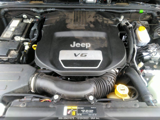 1C4HJWEG8JL929698 Jeep Wrangler Jk Unlimited Sahara