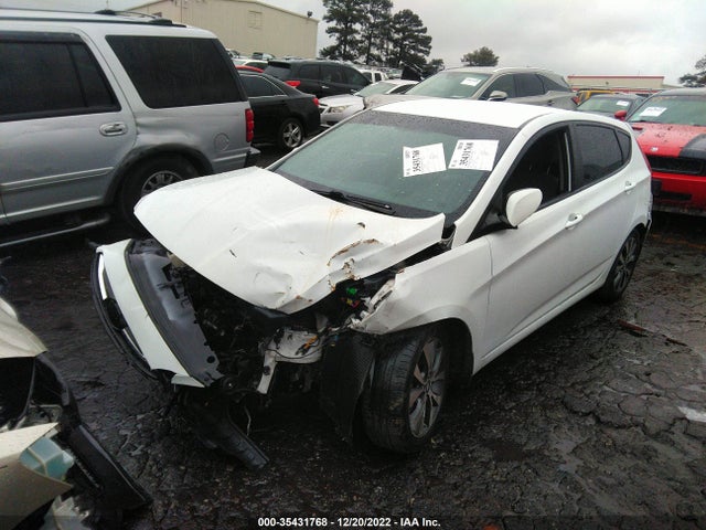 Hyundai Accent Sport 2015 KMHCU5AE0FU205551 Image 2