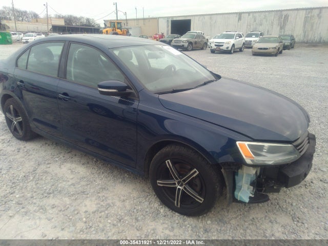 2012 3VWDX7AJ9CM368155 main image