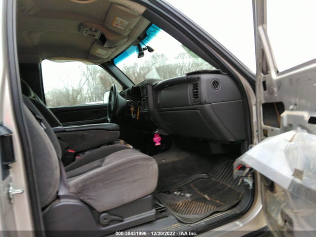 2004 GMC SIERRA 2500HD SLE VIN: 1GTHK29174E214769