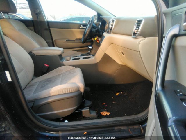 KNDPMCACXK7615095 KIA Sportage Lx