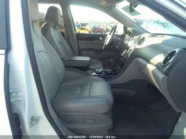 2017 Buick Enclave, VIN: 5GAKRBKD2HJ327517