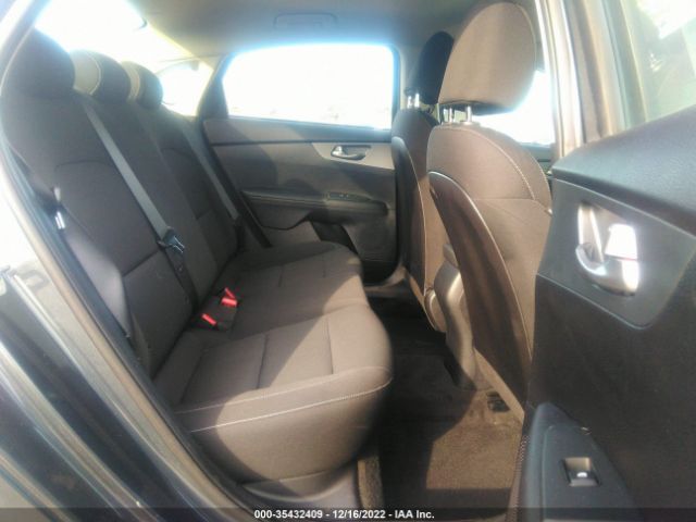 3KPF24AD7ME402088 KIA FORTE FE