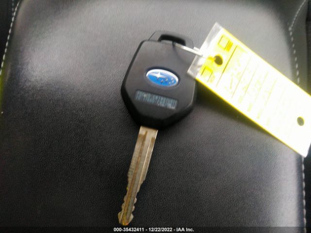 4S3BNAA61F3047211 Subaru Legacy 2.5i
