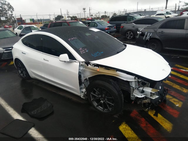 2019 5YJ3E1EB7KF511370 main image