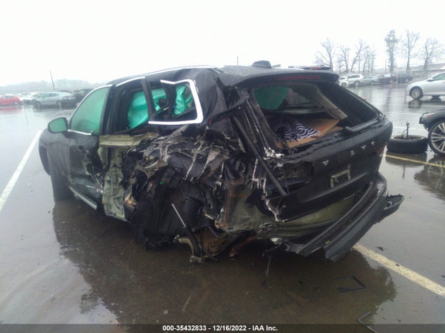 2019 Volvo XC60, VIN: LYVA22RL3KB229639