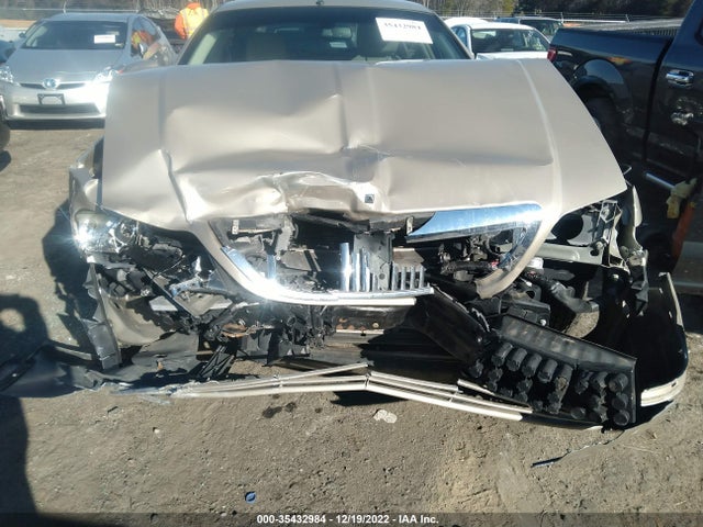 Lincoln Town Car 2011 2LNBL8CVXBX766162 Image 6