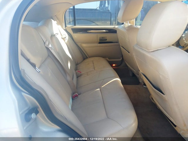 Lincoln Town Car 2011 2LNBL8CVXBX766162 Image 8