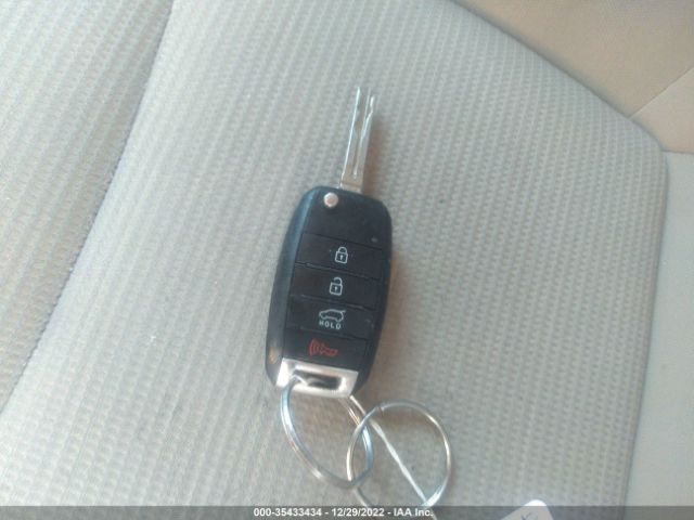 5XYKTDA60FG617525 KIA SORENTO LX