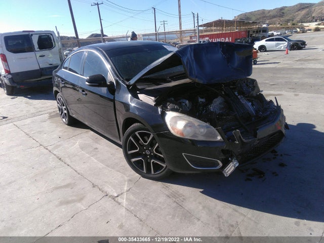 Volvo S60 T5 2013 YV1612FSXD2196108 главное изображение