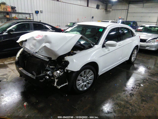 1C3CCBAB0EN143402 Chrysler 200 LX