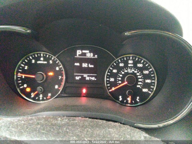 3KPFK4A72HE047704 KIA FORTE LX