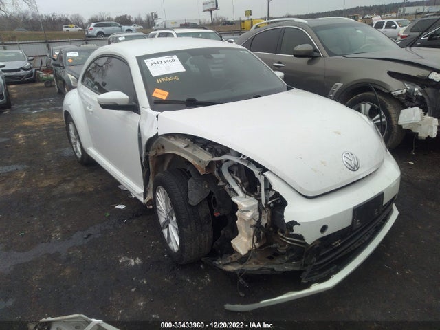 2018 Volkswagen Beetle, VIN: 3VWFD7AT1JM707331