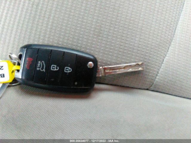 5XYKT4A69EG477442 KIA SORENTO LX