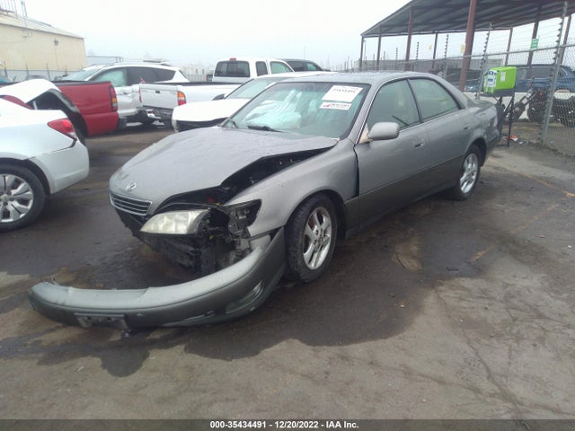 2001 LEXUS ES 300 VIN: JT8BF28G110315104