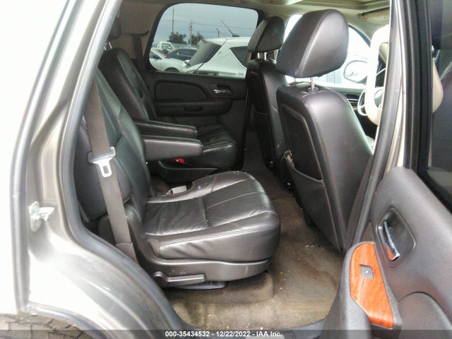 2008 GMC YUKON SLT W/4SB VIN: 1GKFC13078J132637