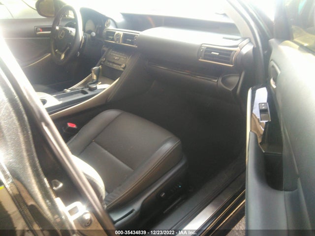 2019 Lexus IS, VIN: JTHBA1D28K5096987