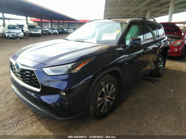 2022 Toyota Highlander, VIN: 5TDHZRBH2NS204741