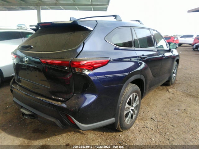 2022 Toyota Highlander, VIN: 5TDHZRBH2NS204741