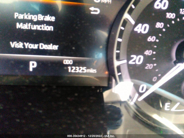 2022 Toyota Highlander, VIN: 5TDHZRBH2NS204741