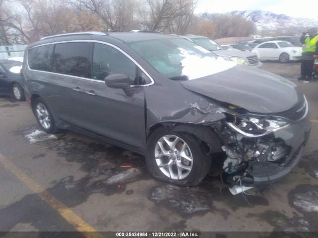 2C4RC1BG4LR138200 - Chrysler Pacifica Touring L 35th 2020