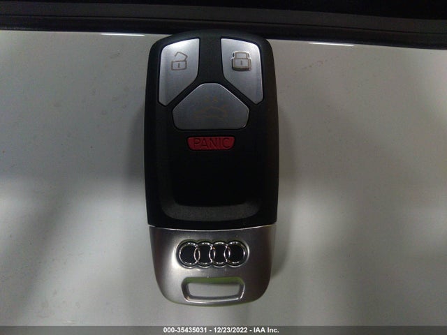 2020 Audi A4, VIN: WAUENAF41LN012542