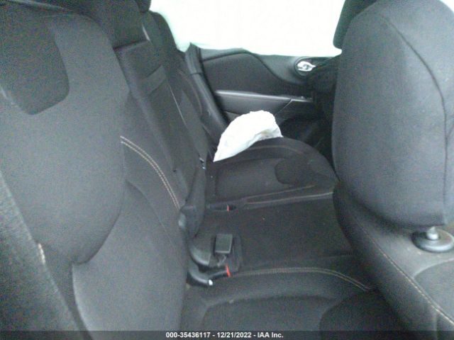 1C4PJMCS8GW205265 Jeep Cherokee Altitude