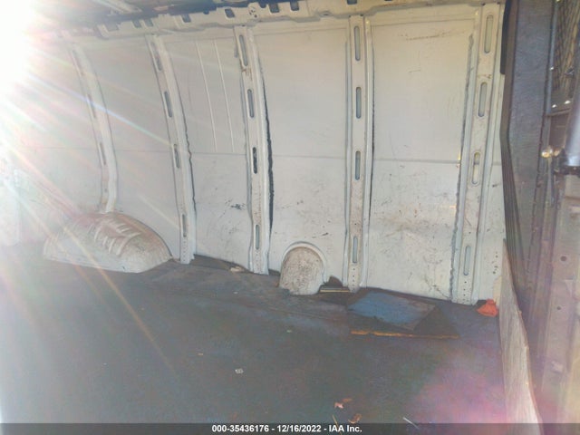 2016 Chevrolet Express, VIN: 1GCWGBFF4G1142739
