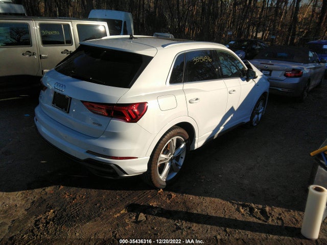 WA1EECF3XN1029186 Audi Q3 S Line Premium Plus