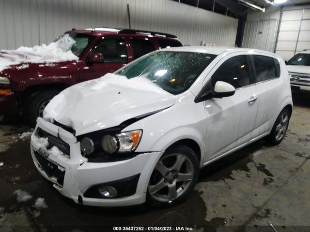 Chevrolet SONIC LTZ 2014 1G1JE6SB1E4191590 Image 2