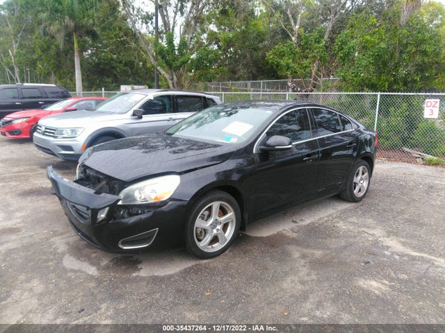 Volvo S60 T5 W/moonroof 2012 YV1622FS1C2122359 Image 2