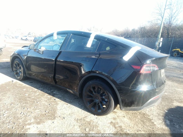 Tesla Model Y Long Range 2022 7SAYGDEE2NF382599 Image 3