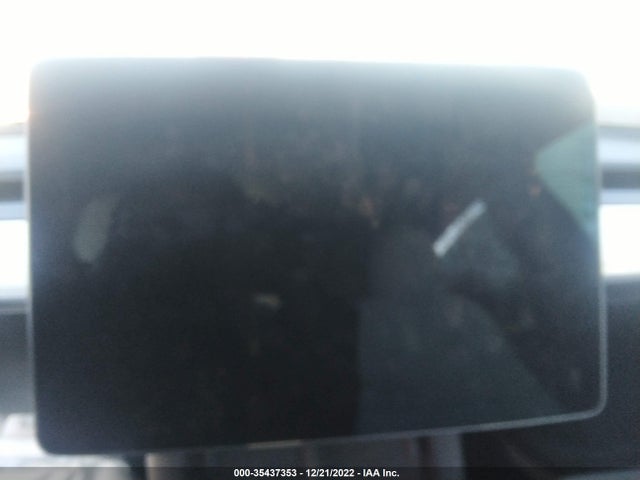 Tesla Model Y Long Range 2022 7SAYGDEE2NF382599 Image 7