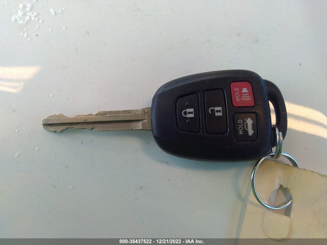 2016 TOYOTA CAMRY XLE/SE/LE/XSE VIN: 4T4BF1FK2GR522008